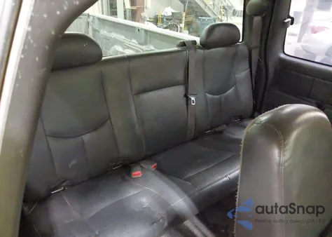 2006 Chevrolet Silverado 2500Hd Work Truck from USA, damaged, VIN 1GCHK29UX6E263400